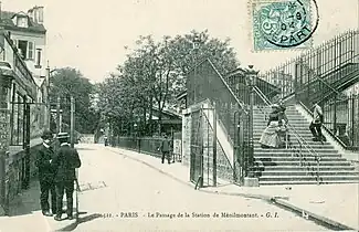 Le passage de la Station-de-Ménilmontant vers 1900.