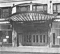 Entrée par le Gaiety Building, 1908.