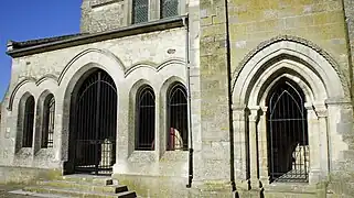 La galerie champenoise à côté de la tour.