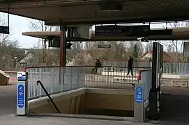 Entrée du passage souterrain.