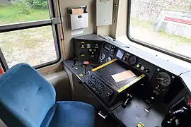 Poste de conduite d'un X 2100 à Quiberon.