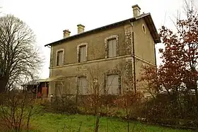 L'ancien bâtiment voyageurs en 2013.