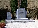 Le monument aux morts près du cimetière (sept. 2014)
