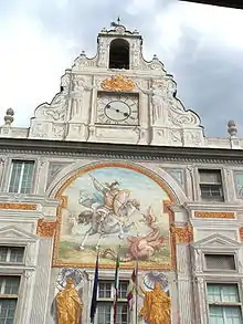 Fronton campenard de la façade