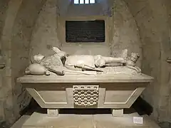 Gisant de Charles d'Artois dans la cripte de la Collégiale de Eu