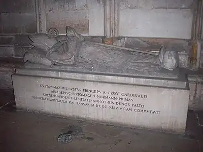 Gisant du cardinal prince de Croy (1856), cathédrale Notre-Dame de Rouen.