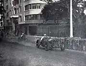 Un passage des concurrents devant le forum (1934).