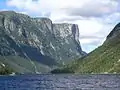 Impressionnant relief glaciaire : étang Western Brook Parc national du Gros-Morne