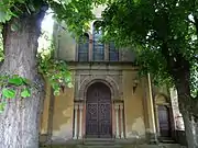 Portail de la synagogue.