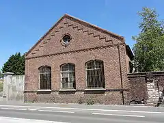 Les bâtiments subsistants.