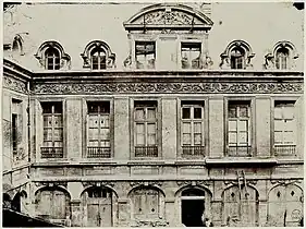 L'hôtel d'Effiat avant sa démolition en 1888.