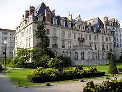 Le Grand Hôtel des Bains.