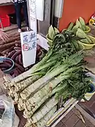 celtuces sur un étal