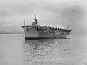 illustration de HMS Empress (D42)