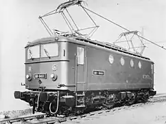 Prototype 0401 de la SNCF.