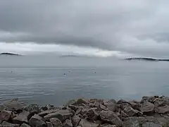 Les îles face à la municipalité