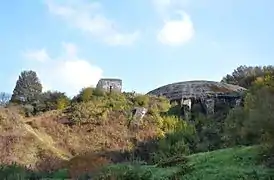 Vue ascendante de la Coupole d'Helfaut, base secrète construite dans une ancienne carrière de craie.