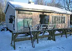 Chalet avec café à Pitkäkoski, Hakuninmaa.