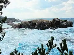 Sanctuaire sur l'île de Fumi