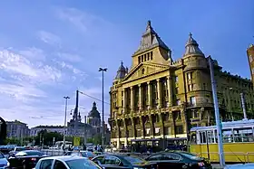 Image illustrative de l’article Deák Ferenc tér