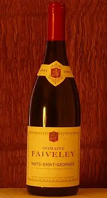 Bouteille de Nuits-saint-georges