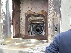 Lance-bombes de 135 mm du bloc 9, vue de l'extérieur.