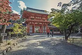 Portail principal de l'Imamiya-jinja