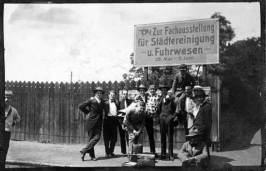 Au congrès international des artistes progressistes en mai 1922.