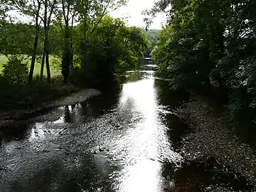 L'Isle en limite de Mayac et Savignac-les-Églises, au pont de la RD 4.