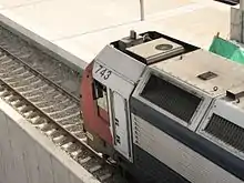 Photo couleur prise au-dessus de la locomotive.