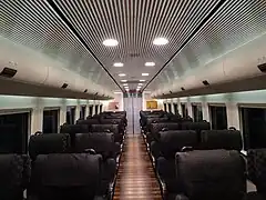 Intérieur d'une voiture de classe standard.