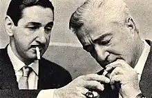 Jaime de Mora y Aragón (gauche) et Vittorio De Sica (droite) lors du tournage du film Le Jugement dernier.