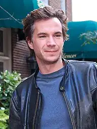 James D'Arcy interprète Edwin Jarvis.