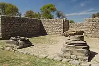 Temple hellénistique avec colonnes ioniques à Jandial, Taxila.