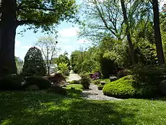 Vu dans sa longueur.