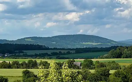 Mont Javorník (684 m).