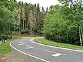 Tracé sinueux de la route en direction de Wiltz.