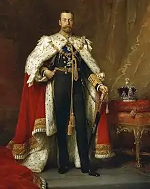 Le roi George V en habits de sacre.