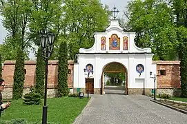 la porte principale.