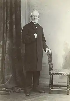 Léon Renouard de Bussierre (1808-1893), homme politique français.