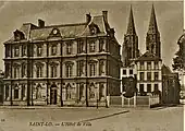 L'ancien hôtel de ville.