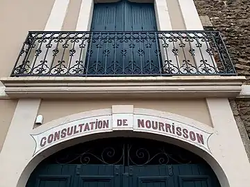 Enseigne du dispensaire