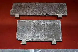 Dalles de la cuve et du couvercle du sarcophage de Lucius Cornelius Scipio junior, ca. -230.