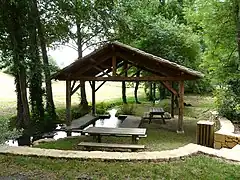 Lavoir sur l'Eyraud à Saint-Jean-d'Eyraud.