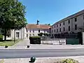 Le Clocheton, ancien hôpital militaire.