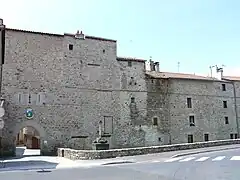 Rempart et porte Haute.