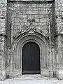 L'église paroissiale Saint-Juvénal : porte occidentale.