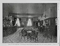 Le bar américain et la salle de baccara.