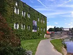 Le moulin Gautron, et la chaussée des moines.