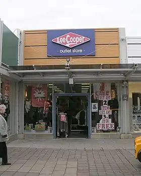 illustration de Lee Cooper